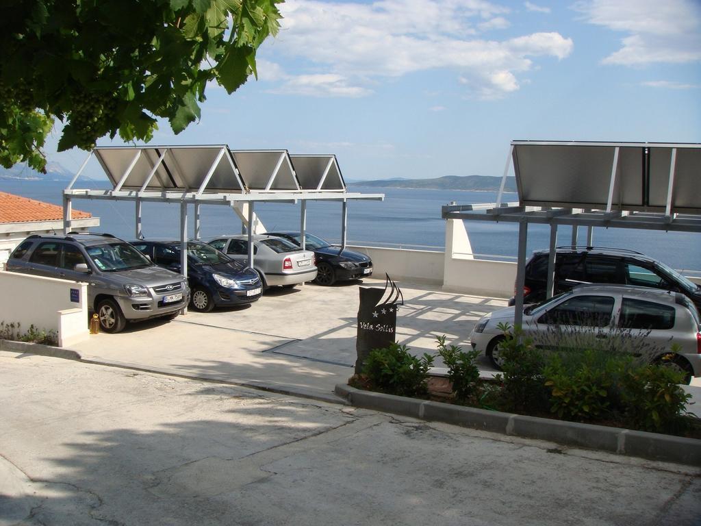 Apartments Vela Sollis Marusici  ภายนอก รูปภาพ