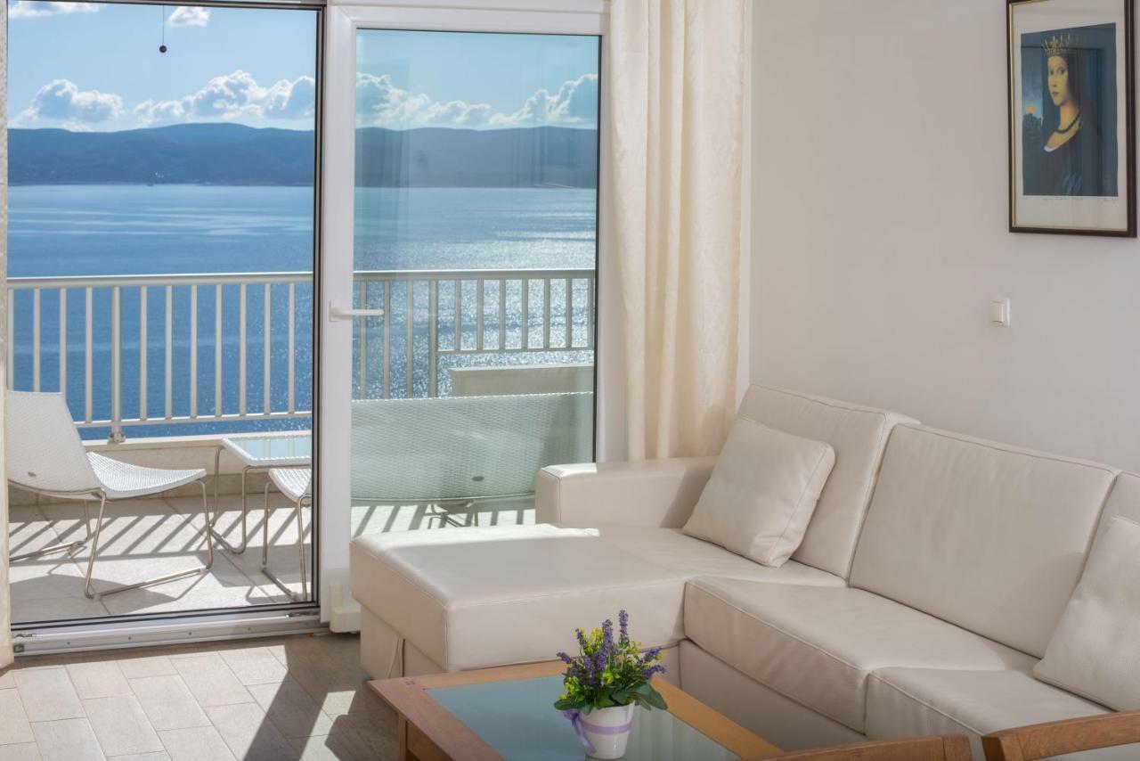 Apartments Vela Sollis Marusici  ภายนอก รูปภาพ