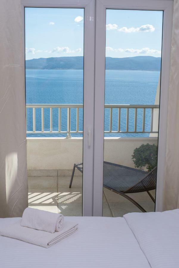 Apartments Vela Sollis Marusici  ภายนอก รูปภาพ