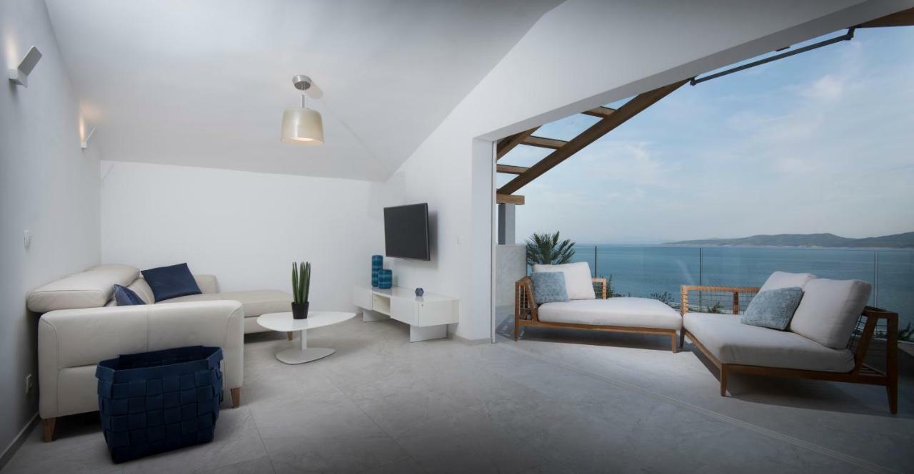 Apartments Vela Sollis Marusici  ภายนอก รูปภาพ